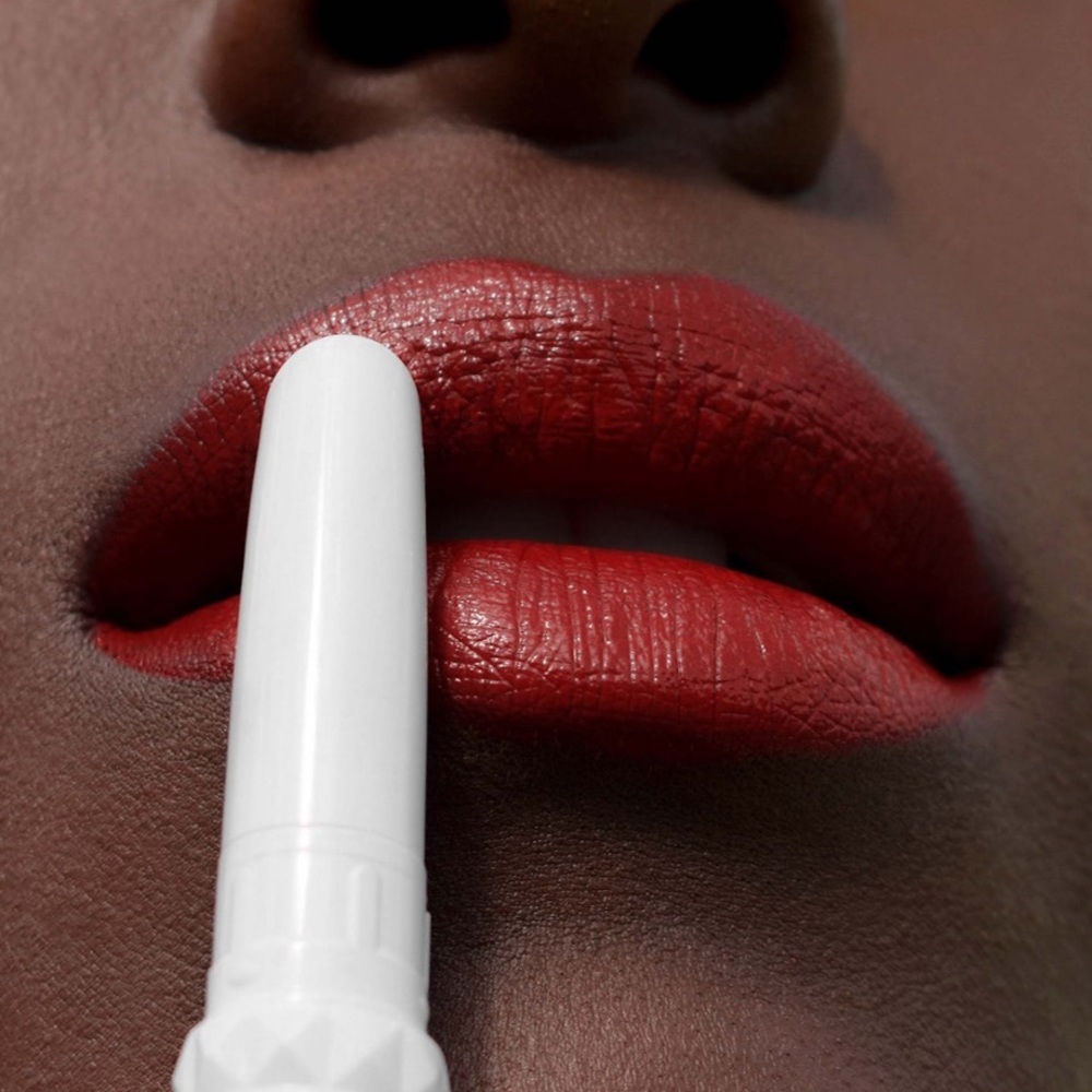 ๐KVD Beauty Epic Kiss Nourishing Vegan Butter Lipstick / Color: The Female Gaze - Picture 4 of 10